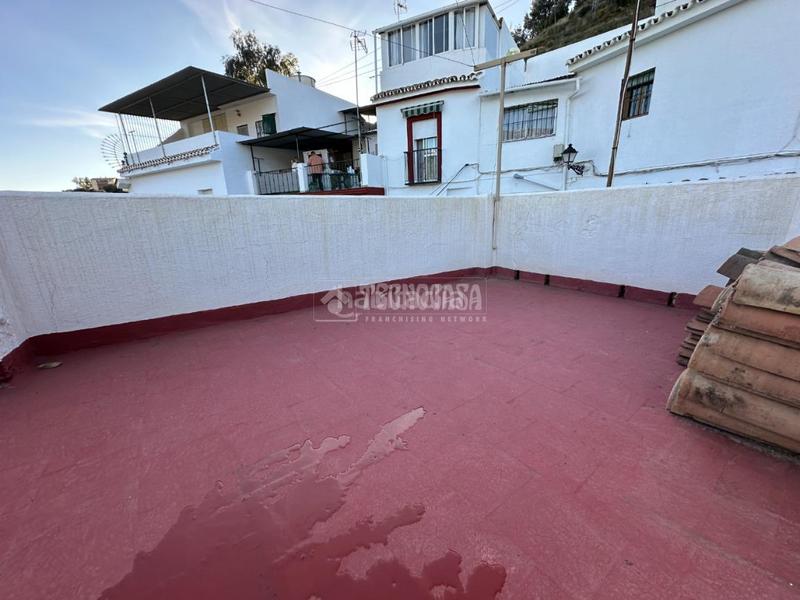 Foto 6802a983-285a-46ab-b62b-853a4f673e61. Casa pareada casa en venta en Torrox pueblo Torrox