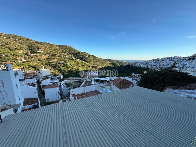 Foto bf0906aa-a0f1-463d-ba6d-aa9c66462203. Casa pareada casa en venta en Torrox pueblo Torrox