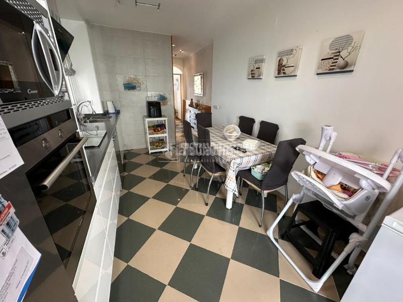 Foto 29478688-55f4-439a-8b71-fc5e956b0a41. Piso  en venta en Torrox pueblo Torrox
