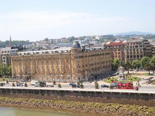 Location Appartement à Ramón maría lili pasealekua 1. Piso en ramón maría lili pasealukua, 1