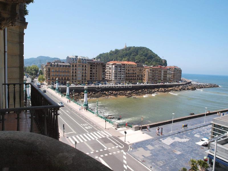 Foto e03813f0-19af-4fe4-bb8b-85902440dd58. Alquiler piso en ramón maría lili pasealekua 1 piso en alquiler en ramón maría lili pasealekua 1, en Donostia - San Sebastián