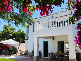 Lloguer Casa a Zahora. Casa colibri un chalet cerca de la playa con un jardin precioso