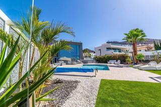 Chalet en Playa Fañabé Alto. El madroñal  6 dormitorios