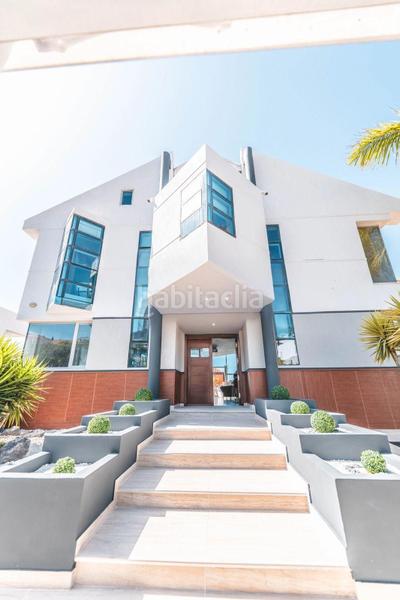 Foto 7f48c7af-36cc-4670-b55a-7ef0f9d1921f. Xalet amb piscina a Playa Fañabé Alto Adeje