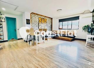 Apartament en Casco Urbano. Moderno y espacioso apartamento en pleno corazn de adeje centro