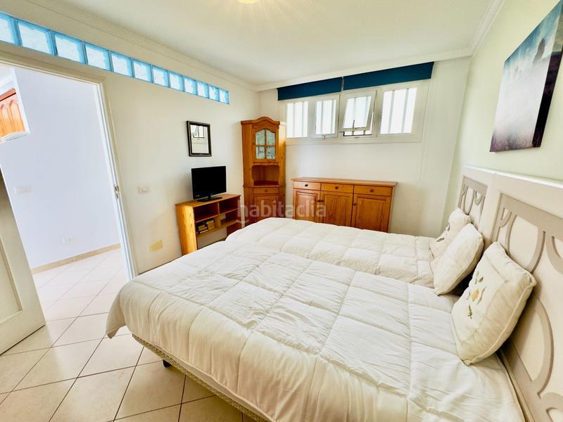 Foto 42395434-ce2a-4837-a016-7be3f098df0f. Apartament amb piscina a Los Cristianos Arona