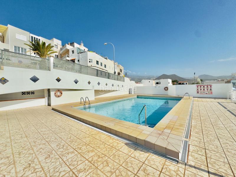 Foto 56231a74-97ff-405b-801b-609dd486b31c. Apartament amb piscina a Los Cristianos Arona