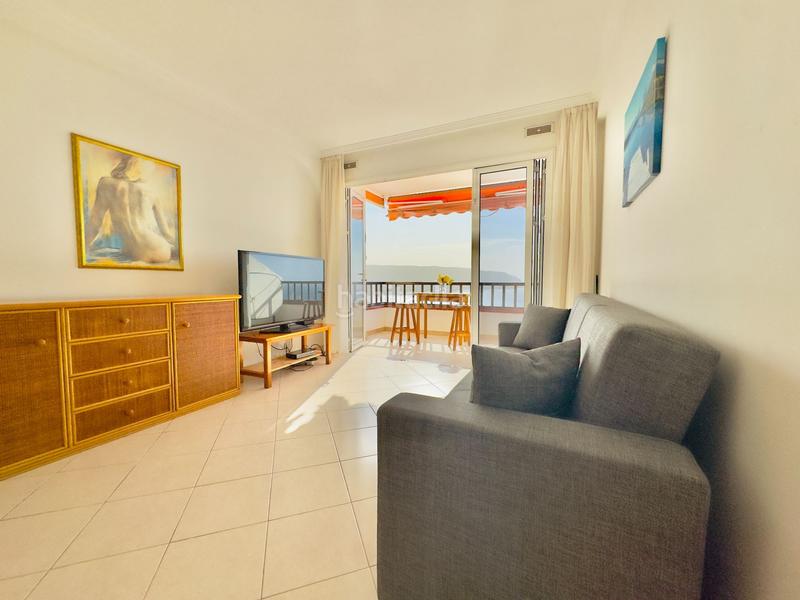 Foto e1ce4ee2-43c2-4dd1-a057-1f227d7689d6. Apartament amb piscina a Los Cristianos Arona