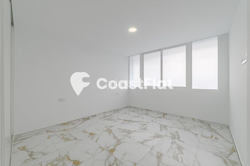 Foto 0b16f4cd-a53b-4cb4-b92c-f3f31610a84a. Apartament amb piscina a Los Cristianos Arona