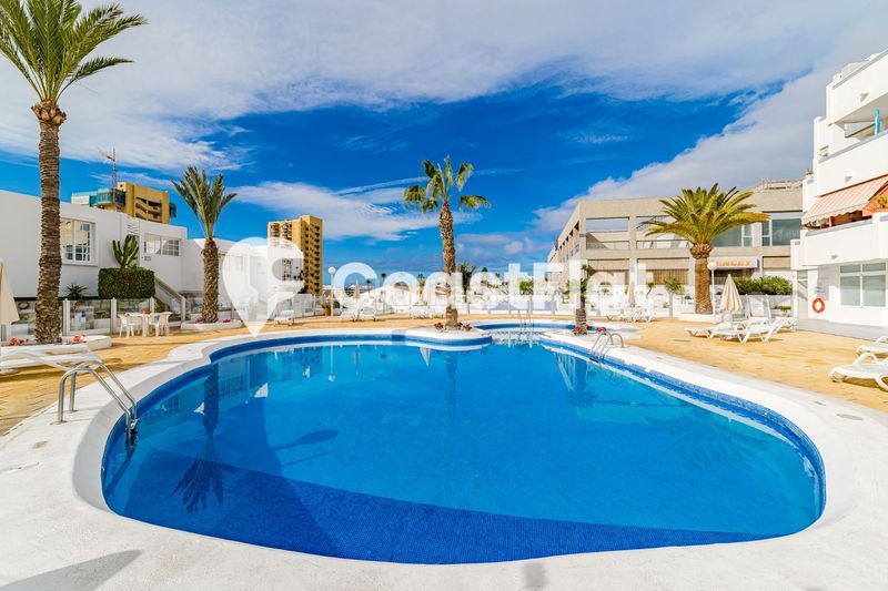 Foto 5232a4f0-94d4-4a64-9b0f-9dfa7b91d2bb. Apartament amb piscina a Los Cristianos Arona