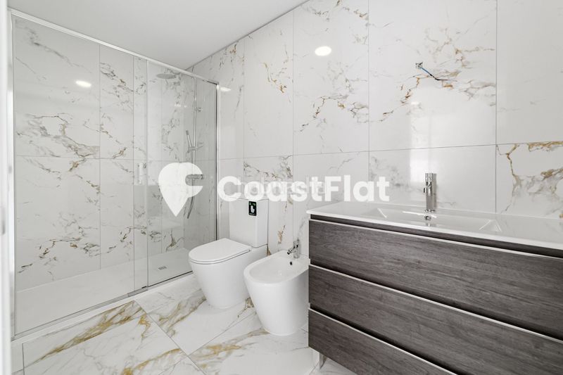 Foto 98f14dff-6e11-4049-90ff-f1cf6f0d3007. Apartament amb piscina a Los Cristianos Arona