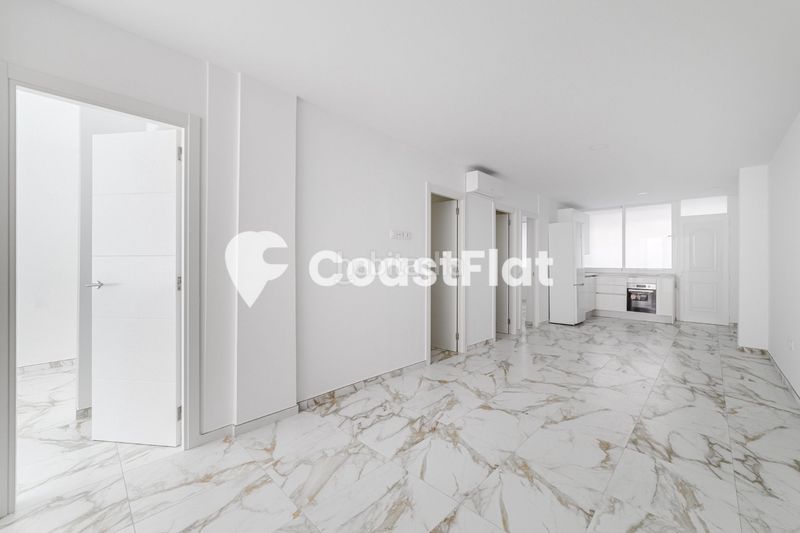 Foto 9a964215-9f53-4d56-a48d-7019ad46676a. Apartament amb piscina a Los Cristianos Arona