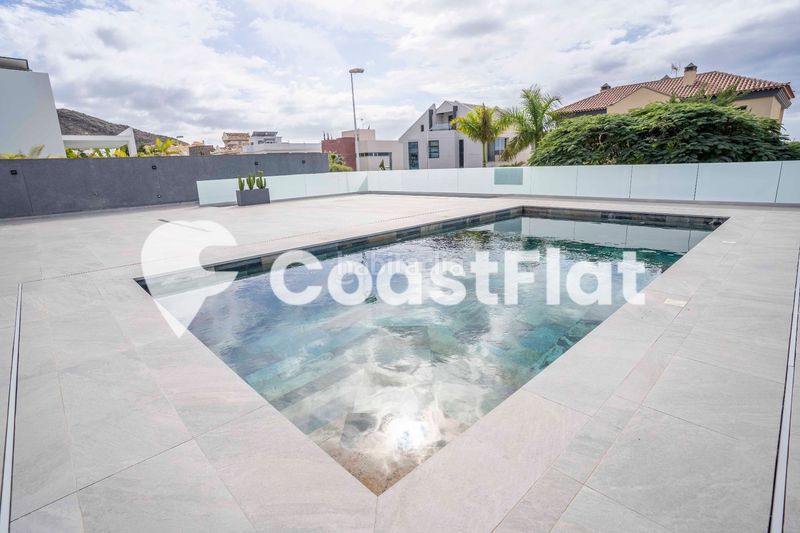 Foto 601d326a-ea06-4dfb-bfd5-71838ab55cbf. Chalet moderna villa a estrenar!! en la prestigiosa zona de costa !! en Adeje