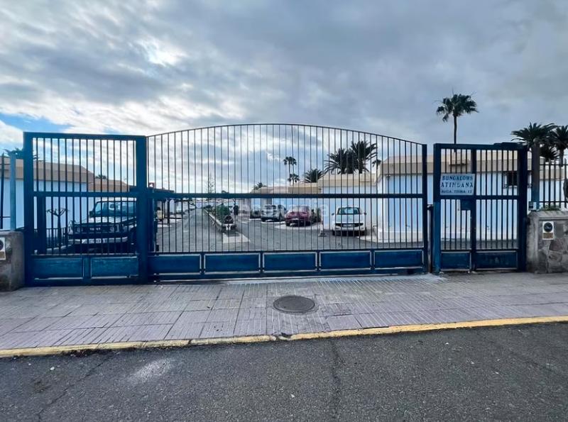 Foto cd86c9fc-910d-453e-bf67-b863f331b53e. Casa amb piscina a Playa del Inglés San Bartolomé de Tirajana