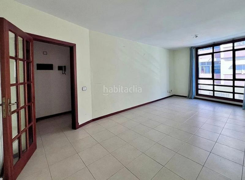 Foto 7fbc9f8a-24d6-4dc8-a1a1-62a810bf40c4. Appartamento con parcheggio in San Juan Telde
