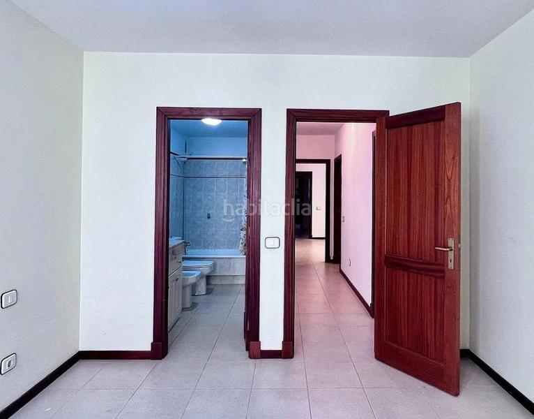 Foto 79febe2f-5f6b-4bbb-921f-1e4057a09e40. Flat with parking in San Juan Telde