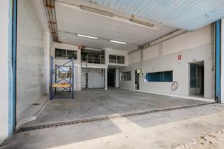 Local commercial à Benicolada - Las Adelfas. Un gran local en una muy buena zona de calpe