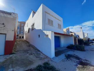 Casa aparellada a Benissa Pueblo. Casa de pueblo para reformar en benissa