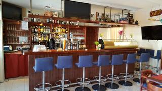 Local Comercial a Cala Advocat-Baladrar. Bar bellamente renovado en una buena ubicación cerca de moraira.