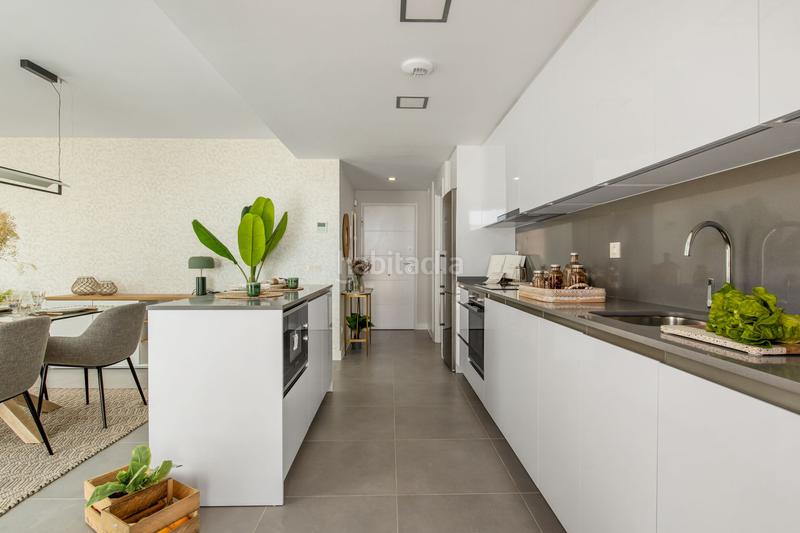 Foto 4655360b-a39d-4293-a1eb-b9d7682378f4. Apartament amb aparcament piscina a El Faro de Calaburra - Chaparral Mijas