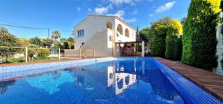 Casa a Carrió - La Merced - Los Pinos. Preciosa villa de 4 dormitorios en la urbanización buena vista e