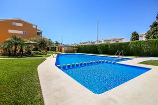 Planta baixa a Centro Ciudad. Increible duplex en planta baja a 200m de la playa en un gran co
