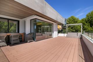 Appartement à Cumbre del Sol. Impresionante apartamento moderno de 3 dormitorios en benitachel