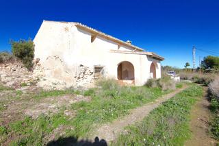 Casa a Teulada. Finca tradicional para reformar