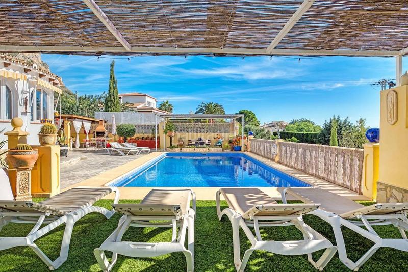 Foto 607f0922-e38e-4987-8a67-adcb6936f7bb. Casa villa independiente recientemente renovada en jávea, montgó. en Xàbia