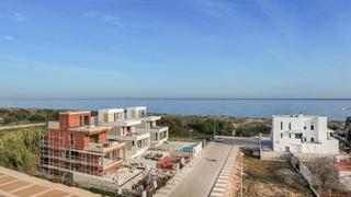 Casa a Oliva Pueblo. Excepcionales villas nuevas de 4 dormitorios y 3 baños en primer
