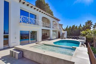 Maison à Altea Ciudad. Villa de lujo con 8 dormitorios en la sierra de altea elegancia,