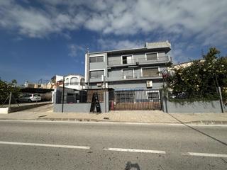 Local Comercial a Tormos. Fantástica oportunidad  edificio de restaurante de 3 plantas con