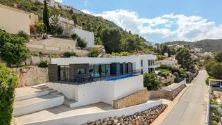 Maison à Pedreguer. Increíble villa independiente listo para llave de 3 dormitorios