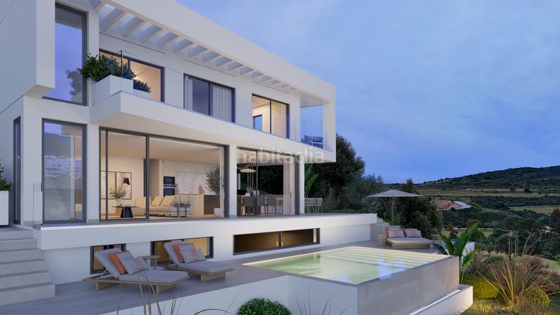 Foto 8ee21ed2-1387-4116-a2f4-51a09dbcb012. Casa nuevas villas de lujo con vistas al mar en campo de golf en Estepona