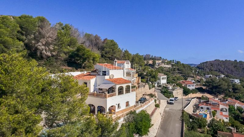 Foto a107285f-d78f-4960-8a4b-5b57d02da137. Casa impresionante villa con vistas al mar inmaculadas en el centro de jávea en Xàbia