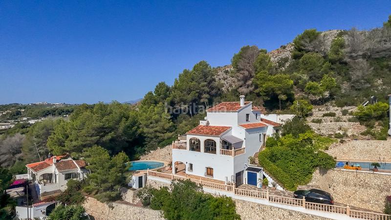 Foto e2ca30ed-cb3a-45ee-a0a0-f923df2e1df4. Casa impresionante villa con vistas al mar inmaculadas en el centro de jávea en Xàbia