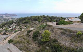 Terreny residencial a Teulada. Parcela con vistas al mar en benimeit