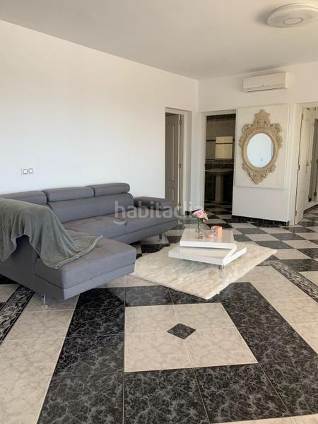 Foto 52a49d57-c54b-4d24-844c-e57f42e8d1f5. Casa con parcheggio piscina in Benicolada - Las Adelfas Calp