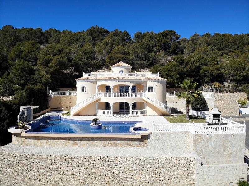 Foto 5d1749b4-7620-49d9-8169-b00ef752dff1. Casa con parcheggio piscina in Benicolada - Las Adelfas Calp