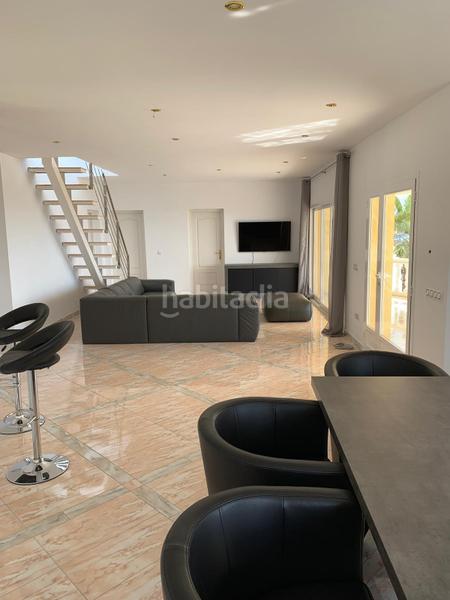 Foto f9f20032-b45b-4b26-98d0-0068e5be829c. Casa con parcheggio piscina in Benicolada - Las Adelfas Calp