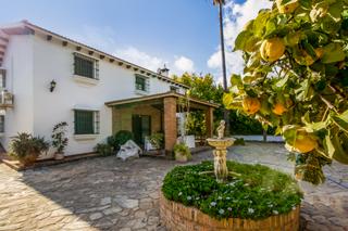 Casa a Jimena de la Frontera. Villa independiente en jimena de la frontera