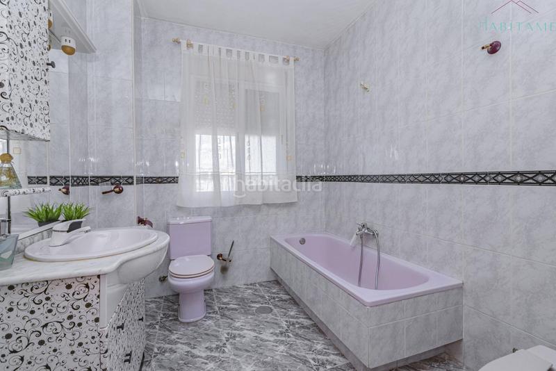 Foto 0f5ff491-88e5-4756-a450-c3b5c46ec941. Casa adosada en zoraida cúllar vegacasa en Híjar Gabias (Las)