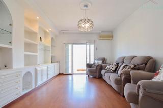 Flat en Av de madrid 20. Granadapiso