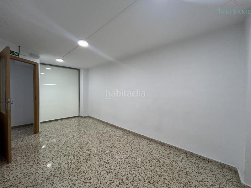 Foto 44233540-104f-405f-bfa7-613d5f773b28. Locale commerciale in federico mayo 23 in Barrio de Zaidín Granada