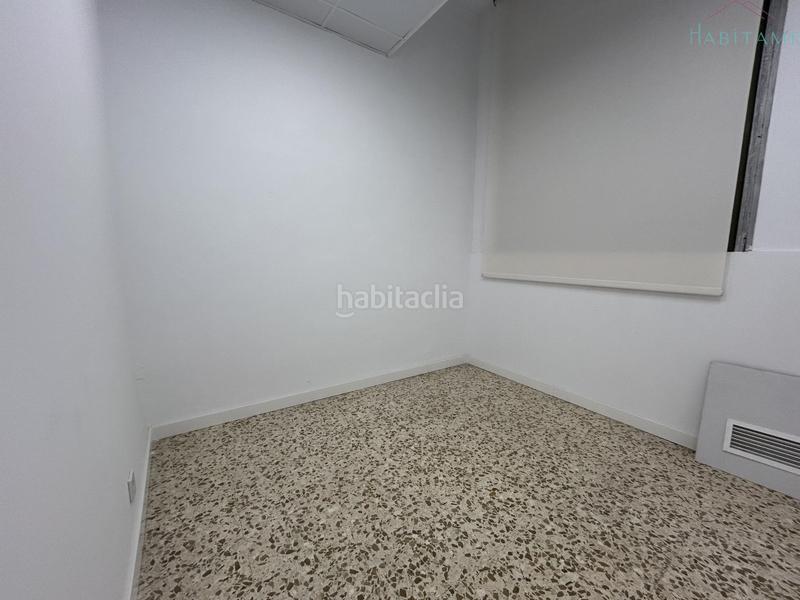 Foto 8ff02438-d852-4287-bfcf-2e042c40af0f. Locale commerciale in federico mayo 23 in Barrio de Zaidín Granada