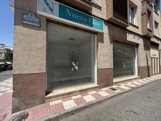 Local Comercial en Federico mayo 23. Granadalocal