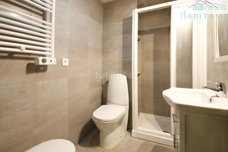 Foto 391b173f-2858-4708-8223-e435744717ed. Alquiler piso en jardines 10 piso en Centro - Sagrario Granada