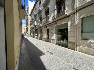 Lloguer Local Comercial a Pino. Granadalocal