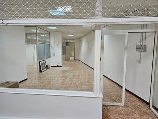 Business premise in Rúa do Príncipe 2