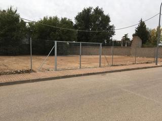 Wohngrundstück in Provencio (El). Solar urbanizable con 25 m de frente